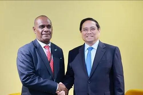 Thủ tướng Phạm Minh Chính gặp Thủ tướng Solomon