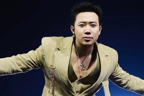 Tại sao cứ phải Trấn Thành?