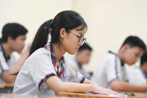 Tai hại kiểu chỉ mẹo làm bài nghị luận khi thi Văn tốt nghiệp THPT