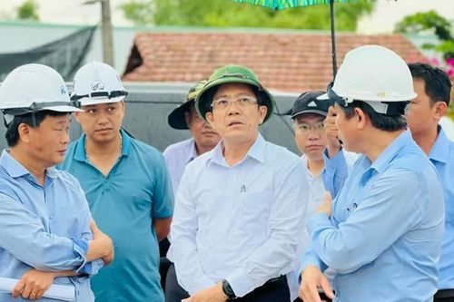Dốc toàn lực để về đích dự án cải tạo Quốc lộ 14E