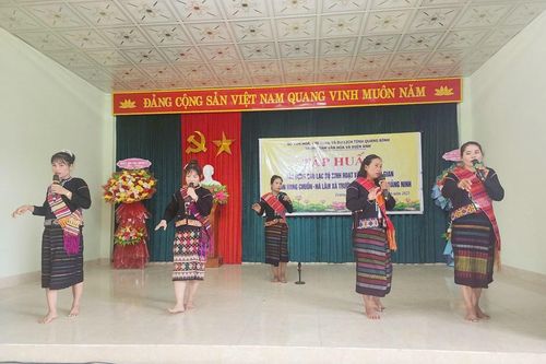 Gìn giữ bản sắc văn hóa Bru - Vân Kiều ở bản Hang Chuồn - Nà Lâm