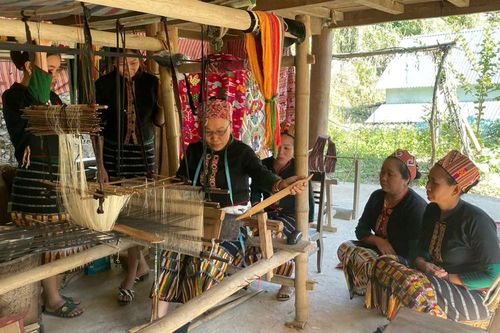 Nghề dệt thổ cẩm người Thái được công nhận Di sản văn hóa phi vật thể quốc gia