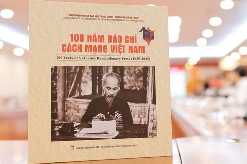 Sách ảnh đầu tiên về lịch sử Báo chí Cách mạng Việt Nam