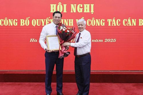 Bí thư Huyện ủy Đô Lương làm Thư ký Chủ tịch Ủy ban Trung ương Mặt trận Tổ quốc Việt Nam
