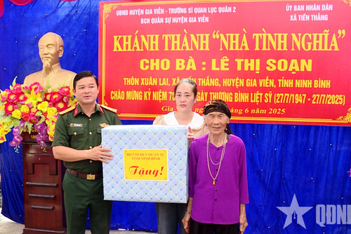 Ninh Bình: Khánh thành nhà tình nghĩa tặng gia đình chính sách