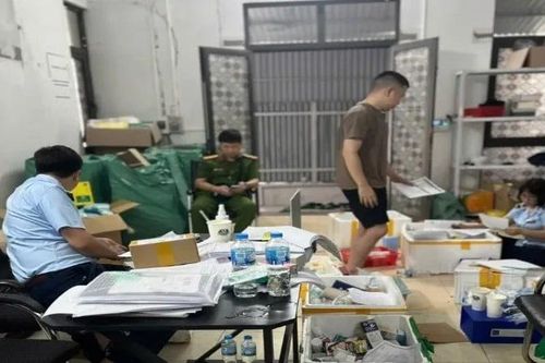 Phát hiện mỹ phẩm, táo đỏ nhập lậu, nước yến không đạt chất lượng
