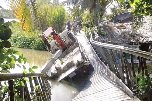 Sóc Trăng: Hoàn tất khắc phục sự cố sập cầu trên Tỉnh lộ 940