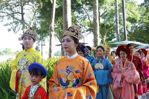 Yêu thương di sản: Xin đừng vội vàng