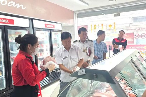 Phạt 3 cửa hàng C.P Việt Nam 105 triệu đồng