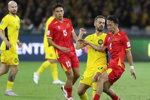 Đội tuyển Việt Nam để thua đậm nhất lịch sử trước Malaysia