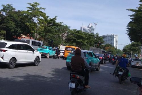 Những cách chống nắng cho ô tô của các tài xế