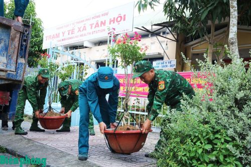 Thắp sáng niềm tin nơi cuối trời Tổ quốc