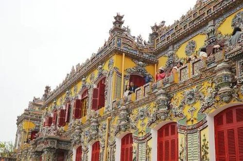 Huế luôn mới - bài 6: Vàng son tìm lại