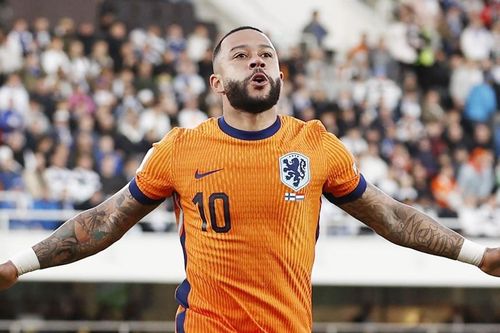 Depay lập kỷ lục trong chiến thắng 8-0 của Hà Lan