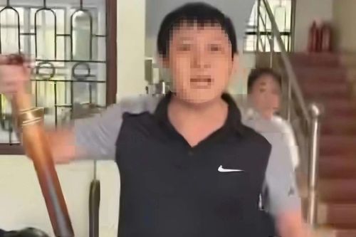 Tạm đình chỉ công tác cán bộ đội thuế xưng 'mày - tao' với dân