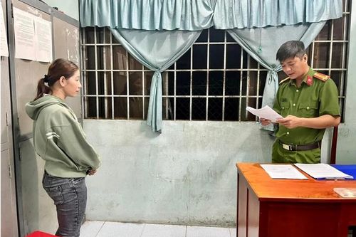 Tạm giữ hình sự đối tượng đánh hàng xóm tử vong vì chó đi tiểu tiện