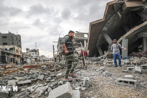 Israel nổ súng tại trung tâm cứu trợ, 15 người Palestine thiệt mạng
