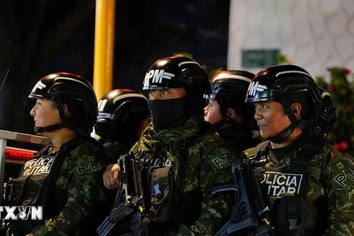 Colombia rung chuyển bởi 24 vụ đánh bom và tấn công bằng súng