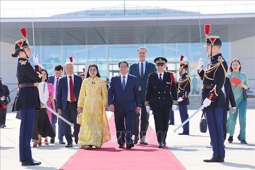 Thủ tướng Phạm Minh Chính và Phu nhân kết thúc chuyến thăm và làm việc tại Cộng hòa Pháp