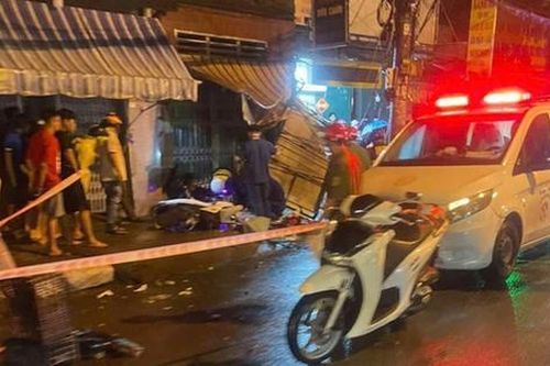 Sau tiếng hô 'cướp', người dân phát hiện 2 người tử vong trên vỉa hè