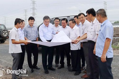Phó chủ tịch UBND tỉnh Dương Minh Dũng kiểm tra công tác giải phóng mặt bằng 3 dự án điện