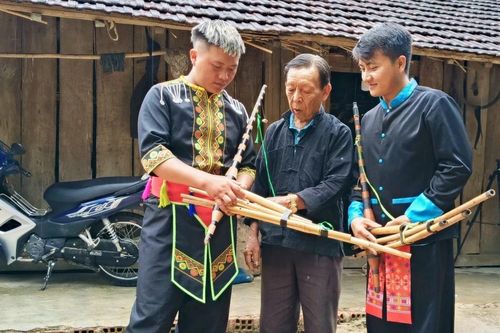 Người lưu giữ tiếng khèn Mông
