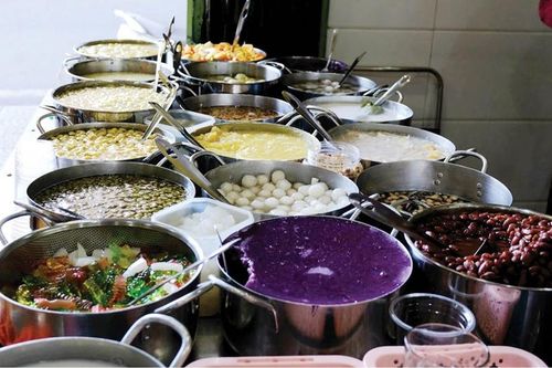Bối rối trước... chè Huế