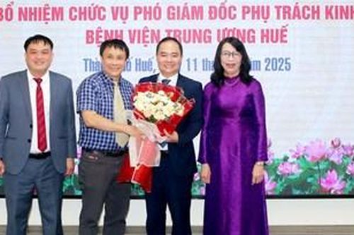 BSCKII. Phạm Như Vĩnh Tuyên giữ chức vụ Phó Giám đốc phụ trách kinh tế Bệnh viện Trung ương Huế