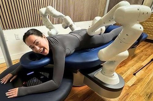 Aescape - startup robot massage AI tạo doanh thu chục triệu USD chỉ sau 6 tháng