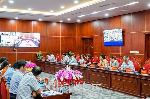 Tiếp nhận, giải quyết thủ tục hành chính không phụ thuộc địa giới trong tỉnh