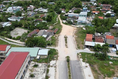 Hơn 2km đường ở Quảng Nam làm 6 năm không xong