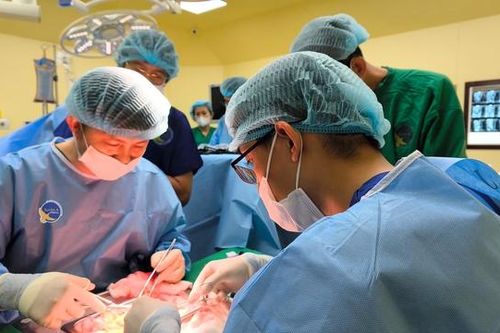 Cô gái 27 tuổi suy thận giai đoạn cuối, phải ghép thận vì 3 thói quen sai lầm mà nhiều bạn trẻ Việt mắc phải