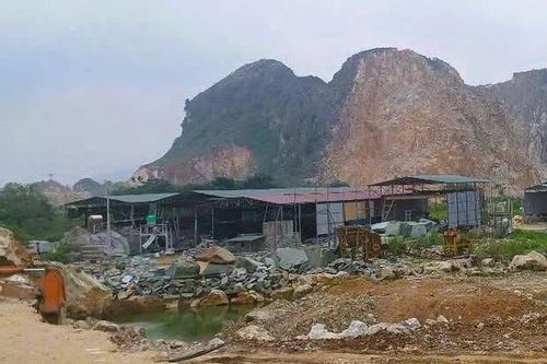 Nam công nhân tử vong tại xưởng đá