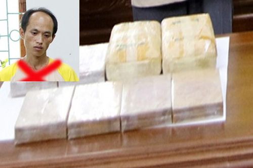 Khống chế đối tượng vận chuyển 8 bánh heroin