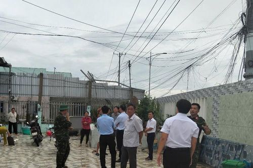 Dông lốc làm thiệt hại nhiều nhà dân ở Bạc Liêu
