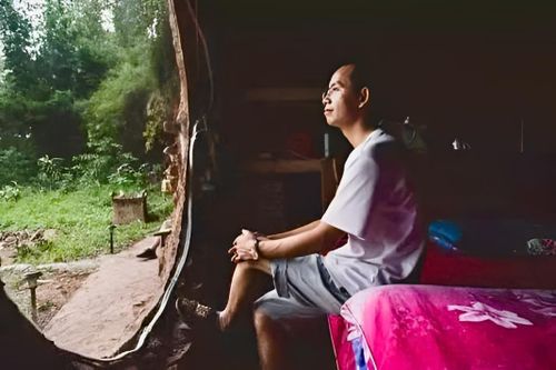 Người đàn ông Trung Quốc bỏ phố vào hang, sống ẩn dật suốt nhiều năm