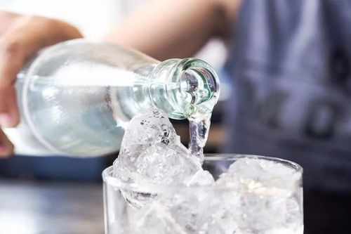 4 nhóm người không nên ăn đồ lạnh