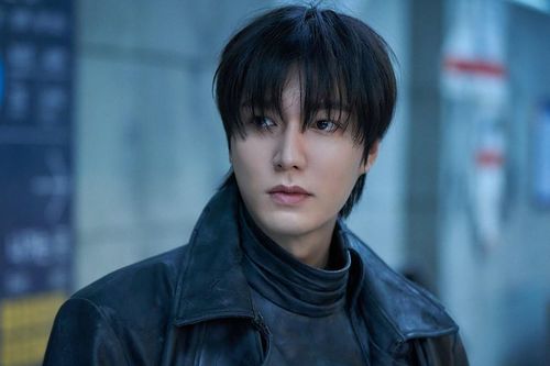 Nam thần Lee Min Ho 'lột xác' trong vai diễn mới