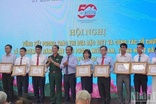Thành phố Hồ Chí Minh: Nhiều tập thể, cá nhân được khen thưởng trong Phong trào thi đua sáng tạo đặc biệt