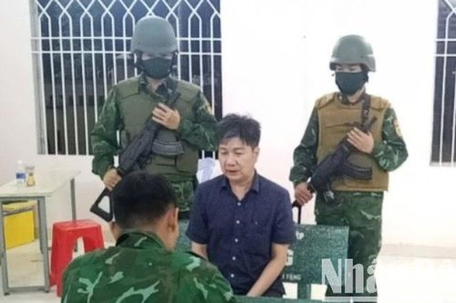 Long An bắt đối tượng tàng trữ trái phép chất ma túy và vũ khí quân dụng