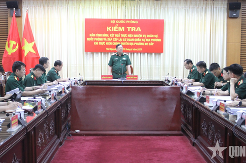 Thượng tướng Huỳnh Chiến Thắng kiểm tra nắm tình hình tại Quân khu 1