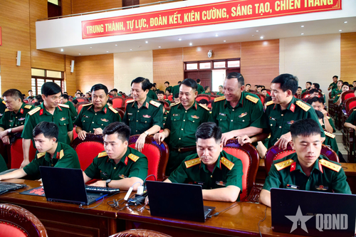 Sư đoàn 316 phát động Cuộc thi trực tuyến 'Tìm hiểu kiến thức pháp luật trên Báo Quân đội nhân dân' năm 2025