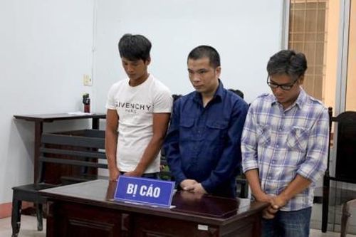 Kẻ bán, người mua cùng lãnh án