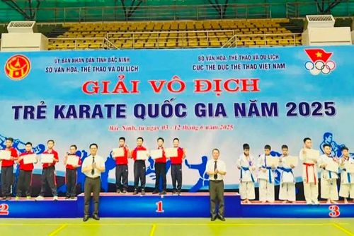Đội tuyển karate TPHCM giành 6 HCV tại giải vô địch trẻ quốc gia 2025