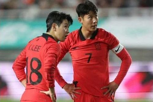 Cầu thủ Hàn Quốc được đội bóng của Ronaldo quyết liệt theo đuổi là ai?