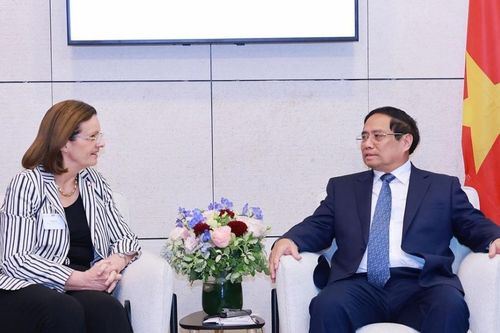 Thủ tướng Phạm Minh Chính tiếp lãnh đạo các tập đoàn hàng đầu của Pháp