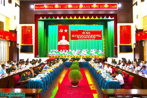 Bộ Quốc phòng phối hợp thực hiện nhiệm tốt vụ quốc phòng gắn với phát triển kinh tế trên địa bàn thành phố Hồ Chí Minh