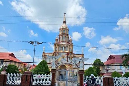 Hai 'viên ngọc quý' giữa 9 cửa sông