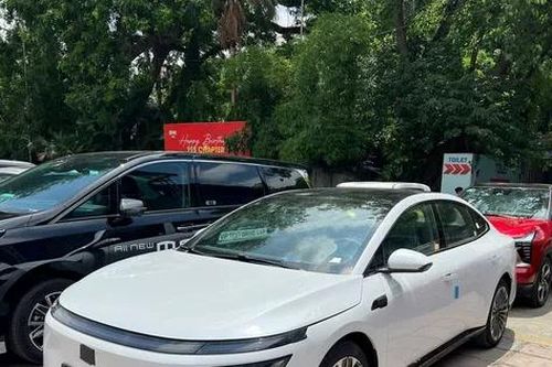 Xe điện giá rẻ của Nissan xuất hiện tại Việt Nam