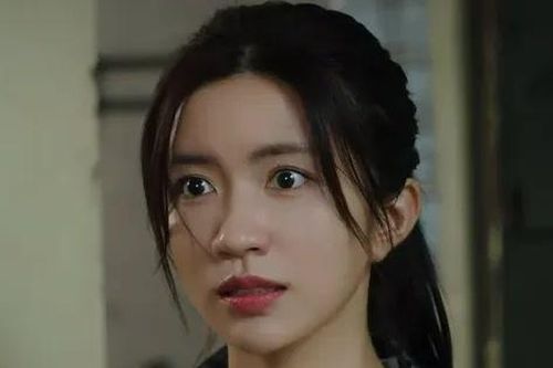 Ngọc Huyền phản hồi vai diễn gây tranh cãi
